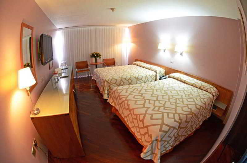 Hotel Paseo De Las Mercedes Caracas Buitenkant foto