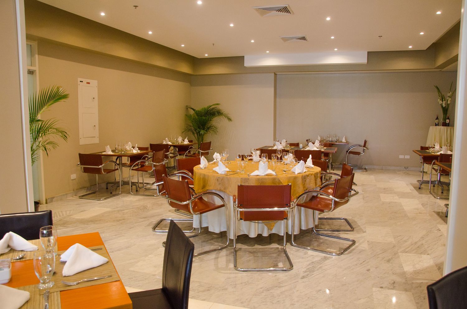 Hotel Paseo De Las Mercedes Caracas Buitenkant foto